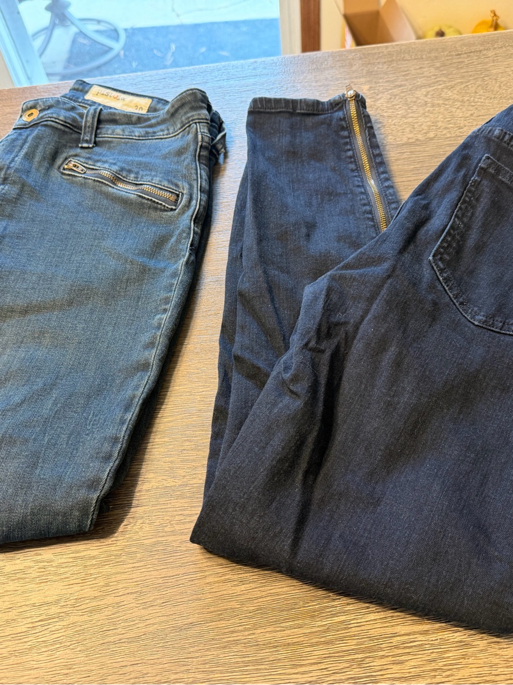 Women’s Pistola jeans lot of 2. Size 30. B132